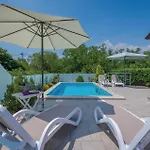 Дом отдыха Presika Cr Лабин