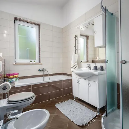 Presika Cr